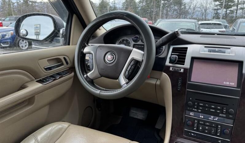 
								2013 Cadillac Escalade AWD full									