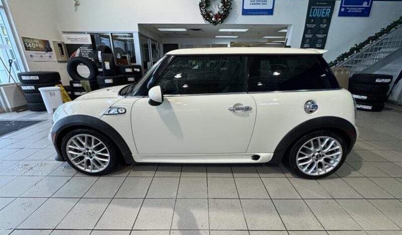 
								2013 Mini Cooper Hardtop full									