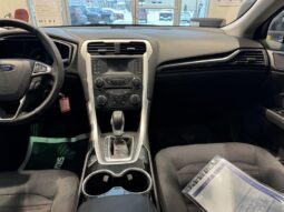 
										2016 Ford Fusion HEV SE full									