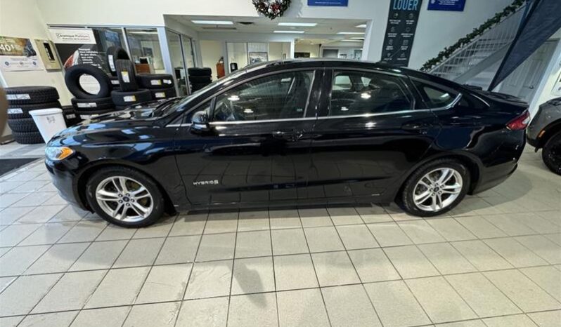 
								2016 Ford Fusion HEV SE full									