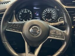 
										2017 Nissan Qashqai SV AWD CVT full									