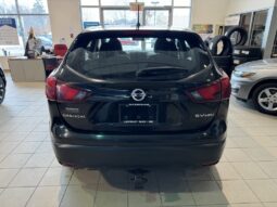 
										2017 Nissan Qashqai SV AWD CVT full									