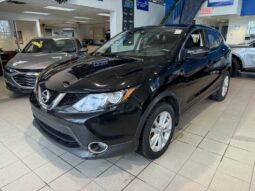 2017 Nissan Qashqai - Occasion VUS - VIN: JN1BJ1CR9HW136497 - Buckingham Chevrolet Buick GMC Gatineau