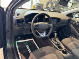 
										2019 Hyundai IONIQ hybrid Preferred full									