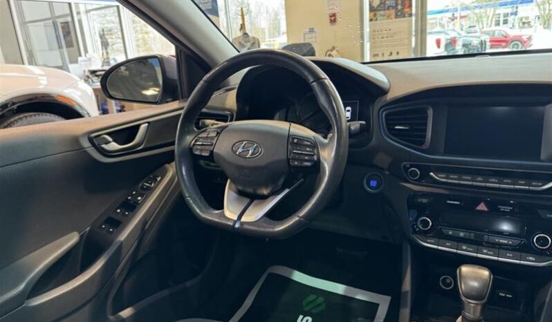 
								2019 Hyundai IONIQ hybrid Preferred full									