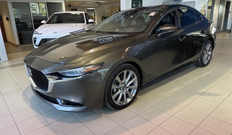 2019 Mazda Mazda3 - Occasion Berline - VIN: JM1BPADM4K1101594 - Buckingham Chevrolet Buick GMC Gatineau