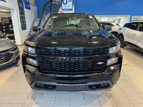 2020 Chevrolet Silverado 1500 Crew Cab 4×4 Custom