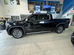 
										2023 GMC Sierra 1500 Denali Ultimate full									