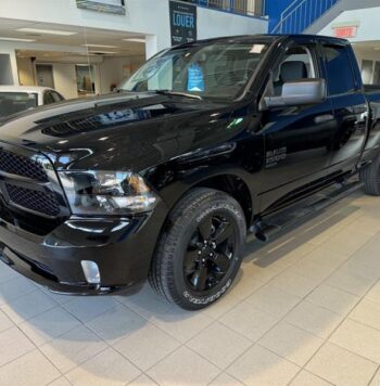 2023 RAM 1500 - Occasion Camion - VIN: 1C6RR7FG9PS552970 - Buckingham Chevrolet Buick GMC Gatineau