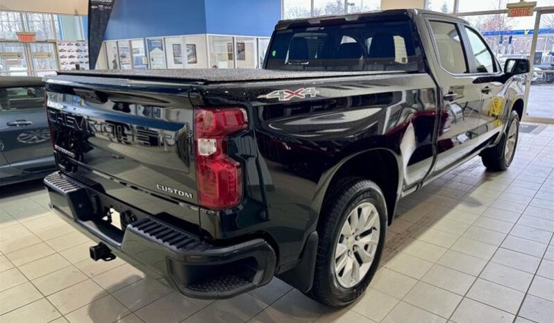 
								2024 Chevrolet Silverado 1500 Crew Cab Standard Box 4-Wheel Drive Custom full									