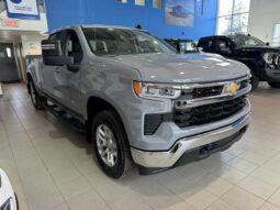 
										2024 Chevrolet Silverado 1500 Crew Cab Standard Box 4-Wheel Drive LT full									