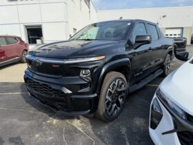 2024 Chevrolet Silverado EV e4WD Crew Cab RST