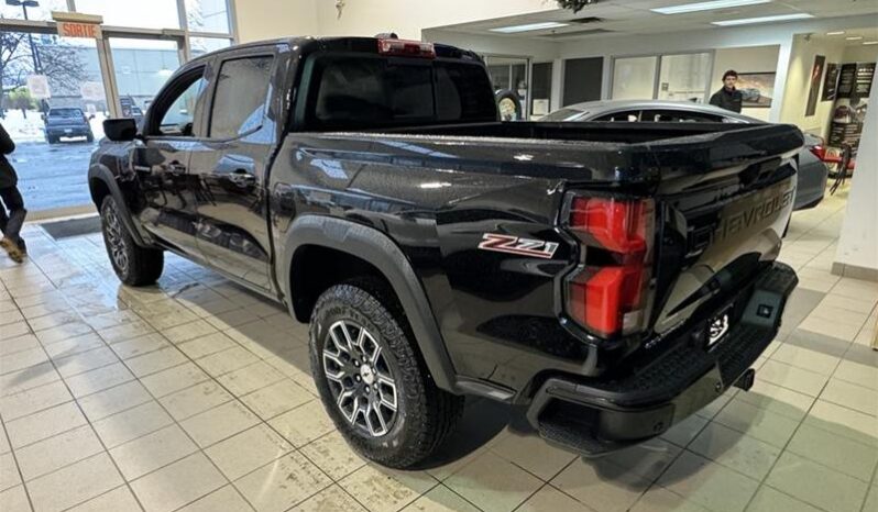 
								2024 Chevrolet Colorado Crew Cab Short Box 4-Wheel Drive Z71 full									