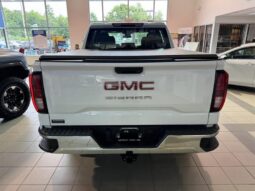 
										2024 GMC Sierra 1500 Crew Cab Short Box 4-Wheel Drive Pro full									