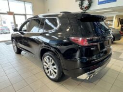 
										2024 GMC Acadia AWD Denali full									