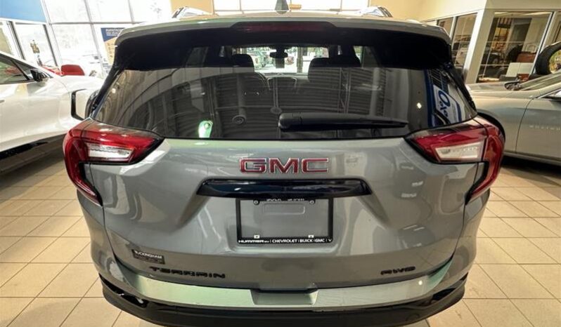 
								2024 GMC Terrain AWD SLE full									