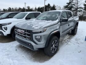 2024 GMC Canyon Crew Cab Short Box 4-Wheel Drive AT4