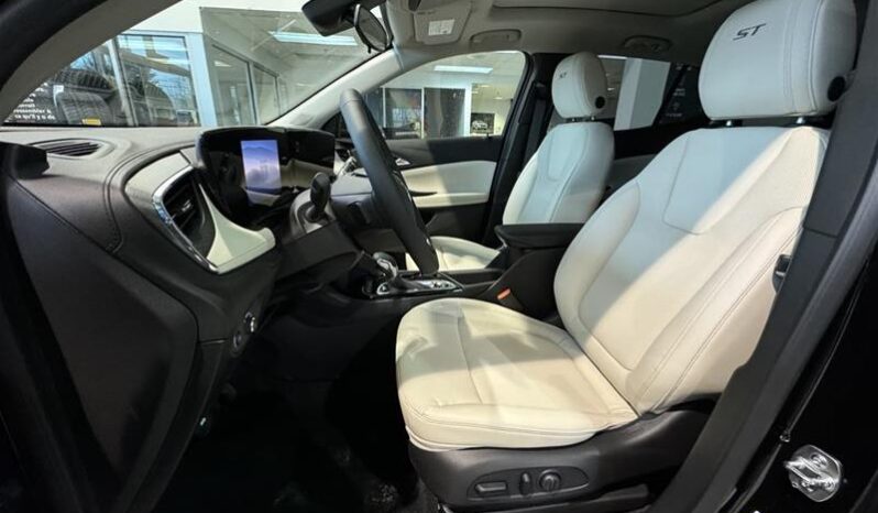 
								2025 Buick Encore GX Sport Touring AWD full									