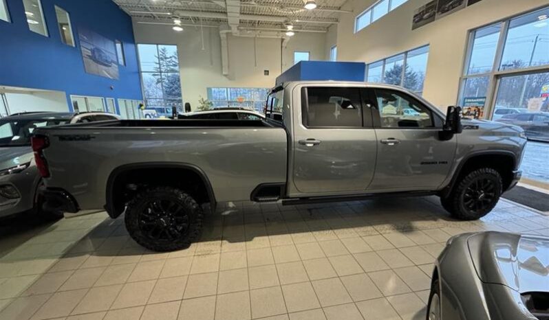 
								2025 Chevrolet Silverado 2500 4WD Crew Cab Long Box LTZ full									