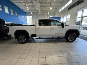 2025 GMC Sierra 2500 4WD Crew Cab Standard Box SLE