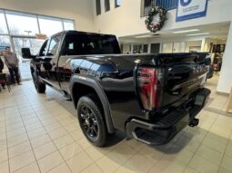 
										2025 GMC Sierra 2500 4WD Crew Cab Standard Box AT4 full									