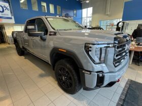 2025 GMC Sierra 2500 4WD Crew Cab Long Box AT4