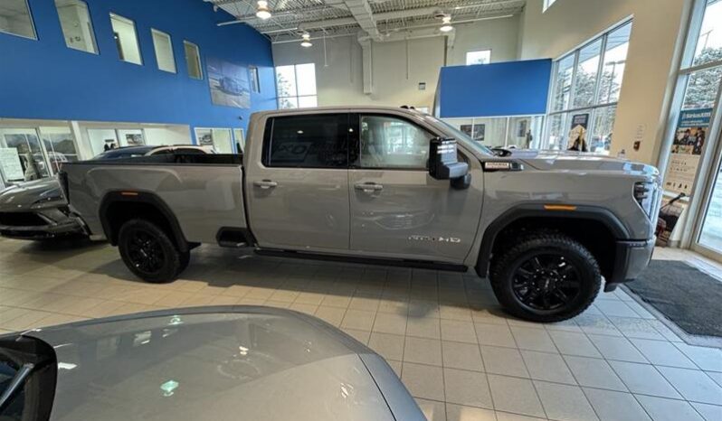 
								2025 GMC Sierra 2500 4WD Crew Cab Long Box AT4 full									