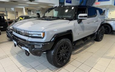 2025 GMC Hummer EV SUV e4WD 4dr 2X