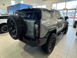 
										2025 GMC Hummer EV SUV e4WD 4dr 2X full									