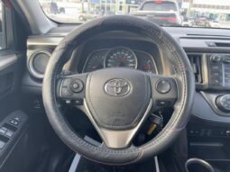 
										2015 Toyota RAV4 4 portes LE traction avant full									