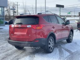 
										2015 Toyota RAV4 4 portes LE traction avant full									