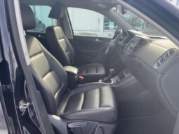 
										2017 Volkswagen Tiguan Édition Wolfsburg 4 portes 4MOTION full									