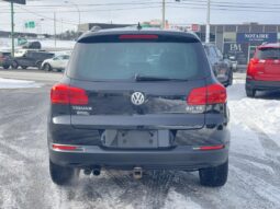 
										2017 Volkswagen Tiguan Édition Wolfsburg 4 portes 4MOTION full									