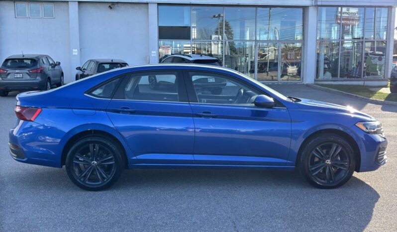 
								2022 Volkswagen Jetta Comfortline avec boîte automatique full									