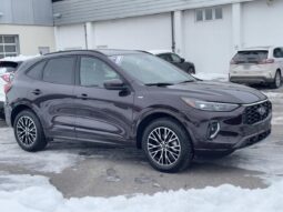 
										2023 Ford Escape ST-Line TI full									