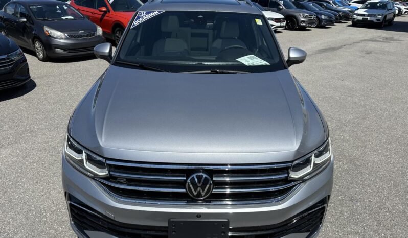 
								2024 Volkswagen Tiguan Highline R-Line 4MOTION full									