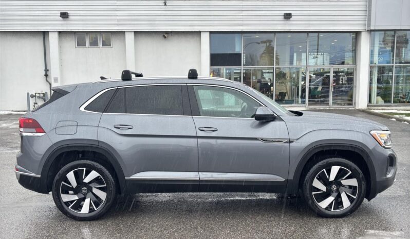 
								2024 Volkswagen Atlas Cross Sport Highline 2.0 4 portes TSI 4MOTION full									