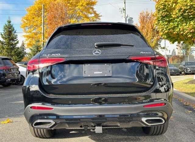 
								2025 Mercedes-Benz GLC 300 4MATIC full									