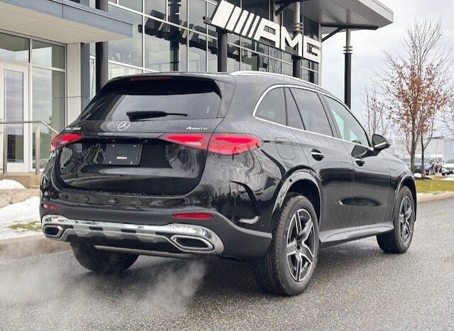 
								2025 Mercedes-Benz GLC300 4MATIC SUV full									