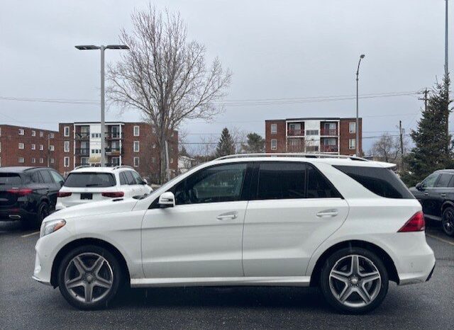 
								2017 Mercedes-Benz GLE400 4MATIC SUV full									