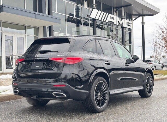 
								2025 Mercedes-Benz GLC300 4MATIC SUV full									