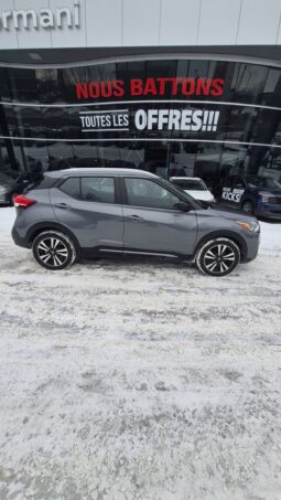 
										2019 Nissan Kicks SR full									