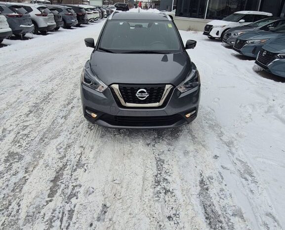 
								2019 Nissan Kicks SR full									