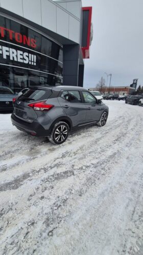 2019 Nissan Kicks SR