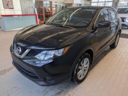 
										2017 Nissan Qashqai S AWD full									