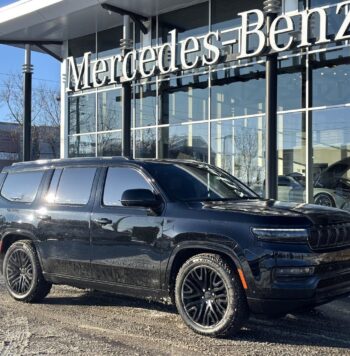 2023 Jeep Grand Wagoneer Series II 4x4 - Occasion Familiale - VIN: 1C4SJVFP8PS500882 - Mercedes-Benz Gatineau