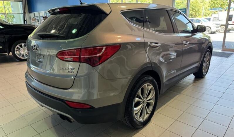 
								2013 Hyundai Santa Fe 2.0T AWD Limited full									