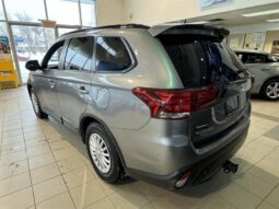 
										2020 Mitsubishi Outlander Limited Edition S full									