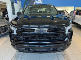 2022 Chevrolet Silverado 1500 Crew Cab 4×4 RST / Standard Box