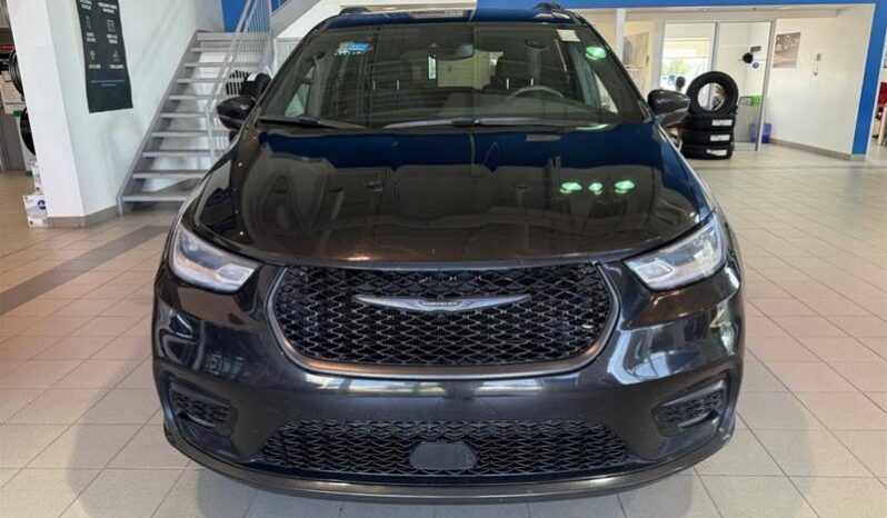 
								2022 Chrysler Pacifica Touring AWD full									